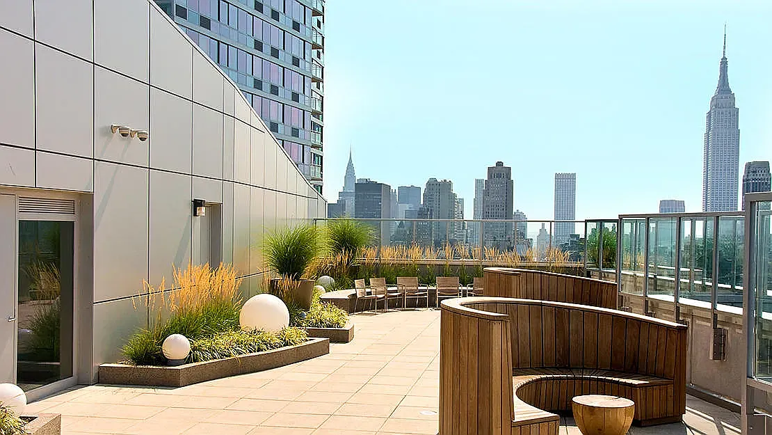 505 West 37th Street — Photo 4