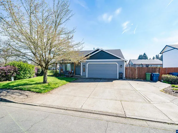 704 Wildflower Dr, Stayton, OR 97383