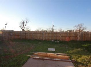 3424 Pakenham Dr, Chalmette, LA 70043