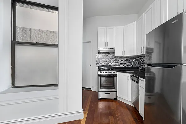 Rented by Compass | media 11