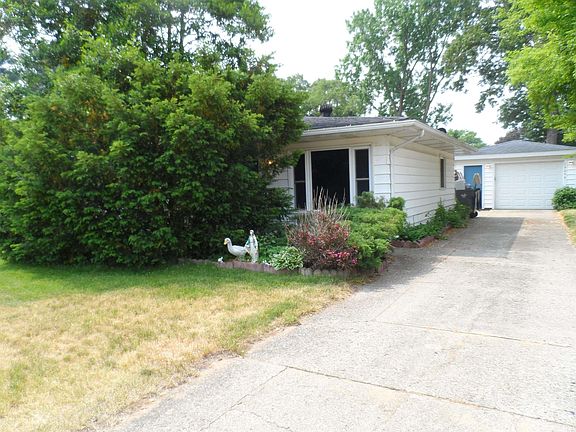 2nd image of 19490 Staffordshire Dr