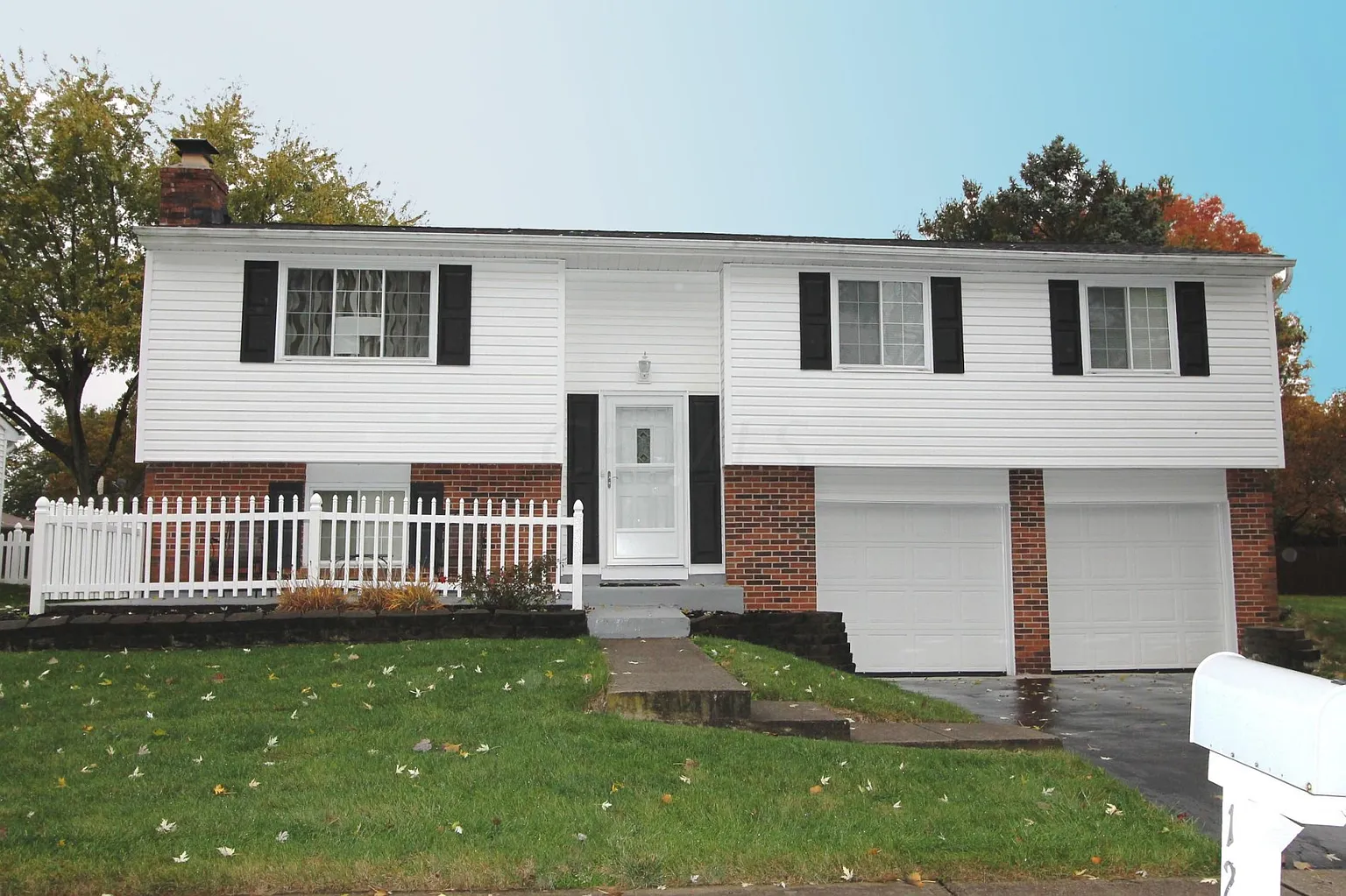 1231 Glenview St photo 1