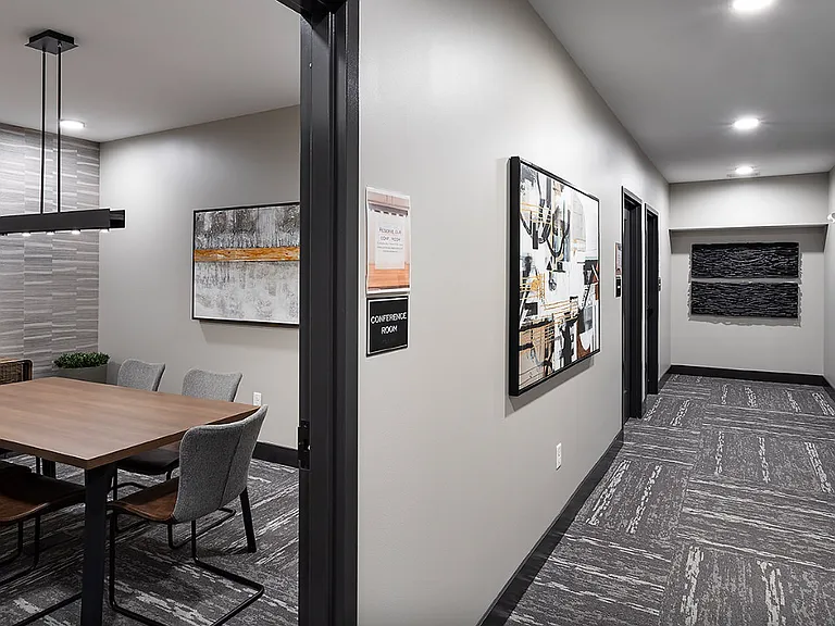 Eastpark Apartments — Photo 13