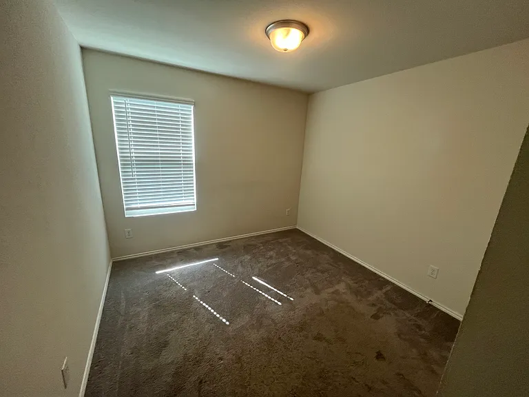 1439 Ganado Dr — Photo 5