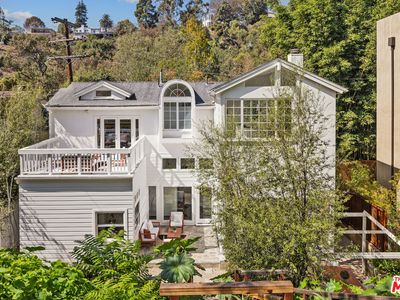546 E Rustic Rd, Santa Monica, CA, 90402