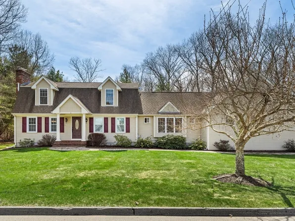 6 Abbie Ln, Attleboro, MA 02703