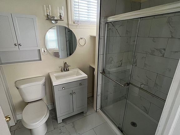3rd image of 12 E Lancaster Ave APT 101