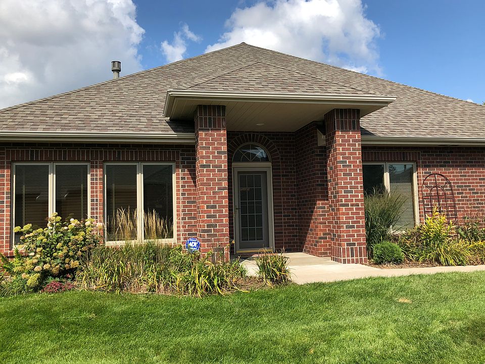 83 Deerwood Court