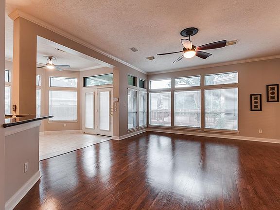 4th image of 2127 Fern Creek Trl