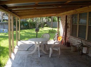 11910 Meadowtrail Ln, Meadows Place, TX 77477