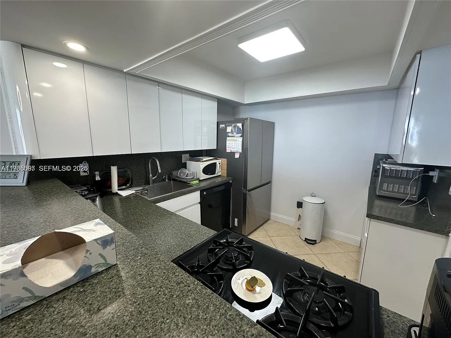 Parker Plaza Condo Estate — Photo 4