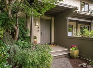 6570 Park Point Way NE, Seattle, WA