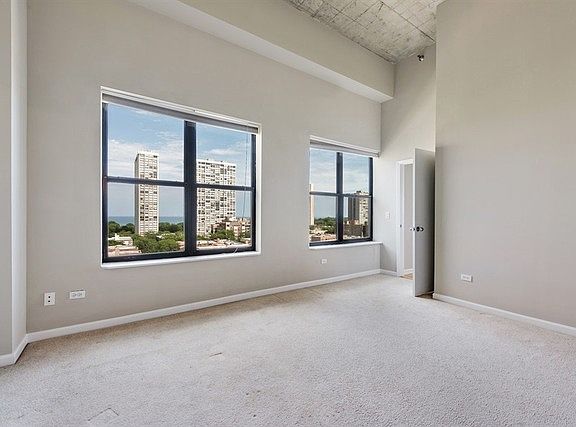 5th image of 1122 W Catalpa Ave APT 601