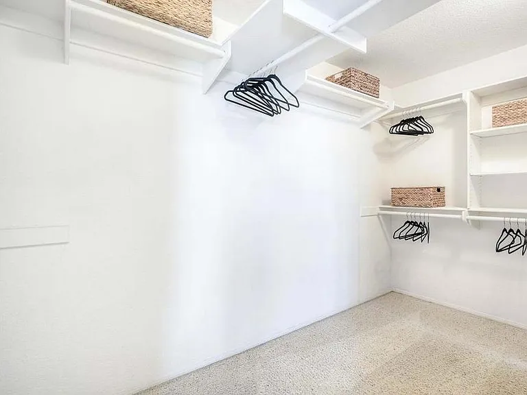 5060 Avenida De La Plata — Photo 15