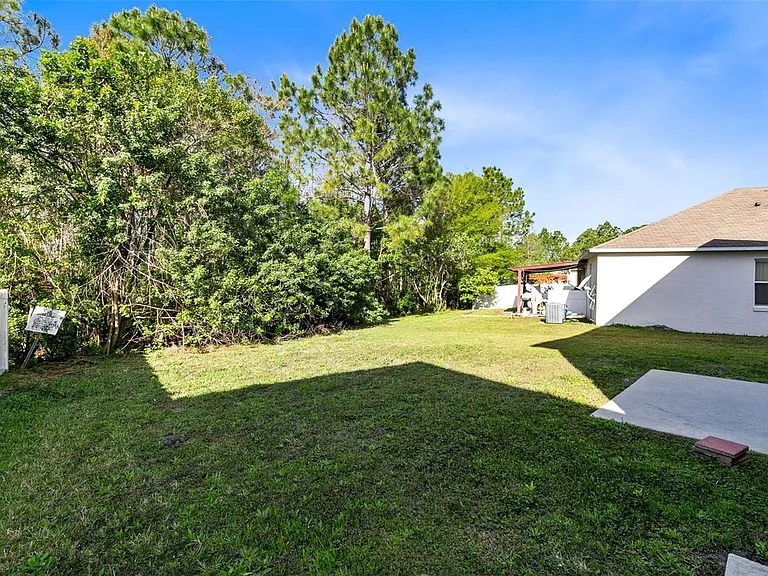 10090 Bennington Chase Dr — Photo 16