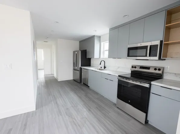13703 Lemoli Ave Unit N, Hawthorne, CA 90250