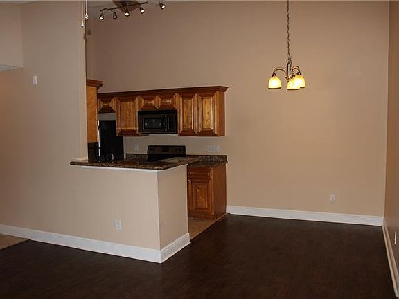 5th image of 2504 Grassy Point Dr Unit 200