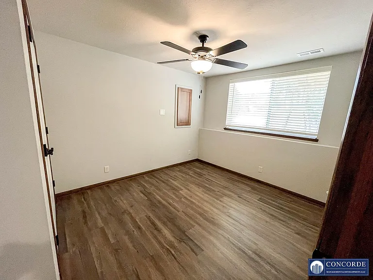 9103 Peregrine Rd — Photo 37