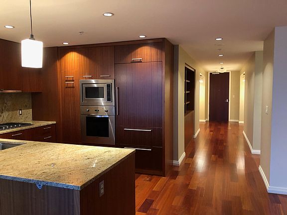 5th image of 10700 NE 4th St Unit 1806