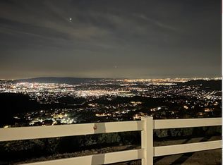 16983 Broken Rock Ct, Riverside, CA 92503