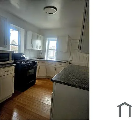 6041 N Norwood St — Photo 2