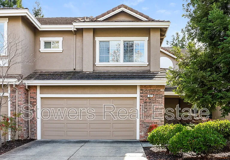 37 Mountain Valley Pl — Photo 1