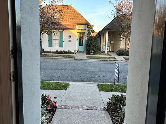 2nd image of 111 Barton Ter
