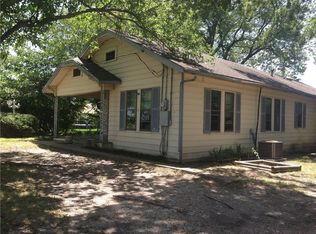 5209 W Highway 34, Ennis, TX 75119