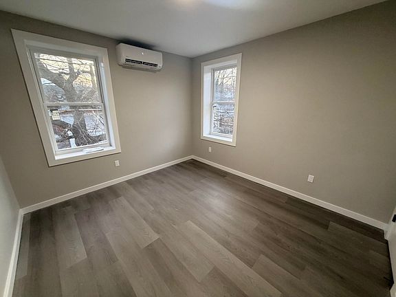 4th image of 610 Broadway #4