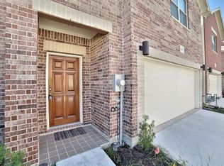 3719 Main Poplar Dr, Houston, TX 77025