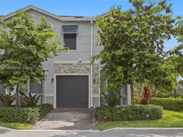 926 NW 3rd Ter #926, Pompano Beach, FL 33060