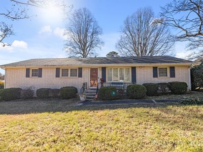 1100 Avondale Rd, Lowell, NC, 28098