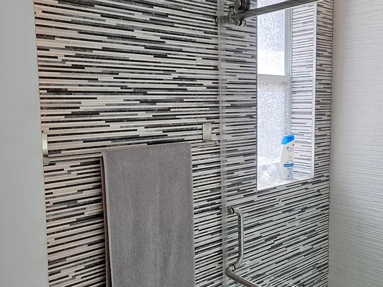 2nd Bathroom