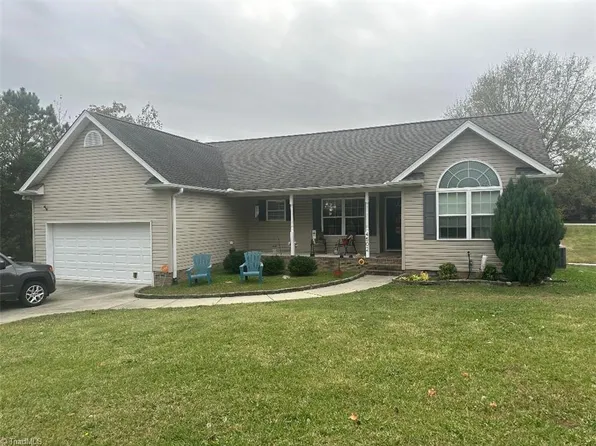 4502 Westhaven Ln, Trinity, NC 27370