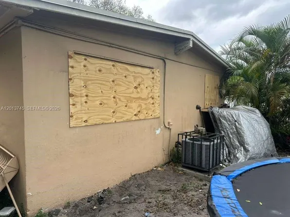 3910 SW 34th Ave, Hollywood, FL 33023