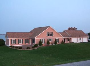 334 Lakewood Dr, Swanton, VT 05488