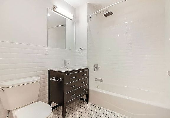 5th image of 57 Graham Ave APT 4B