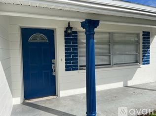10259 Naranja St, Seminole, FL 33772