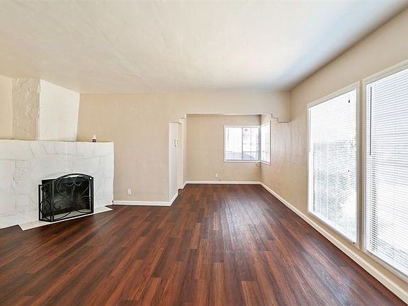 3rd image of 2742 Andrade Ave