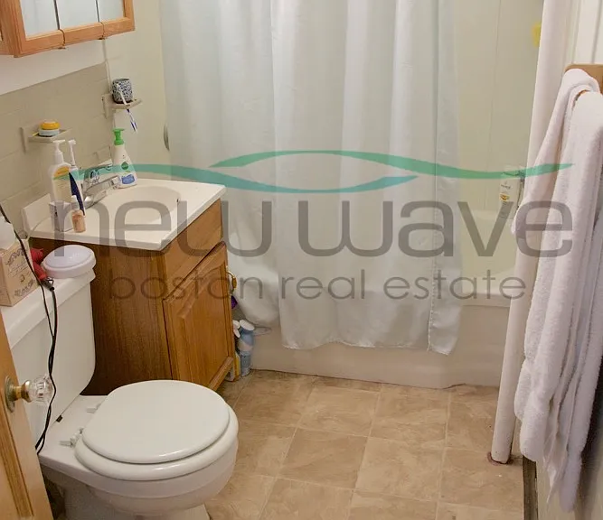 589 Beacon St #1 — Photo 1