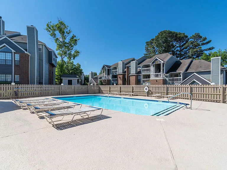 Oak City Apartments — Photo 7