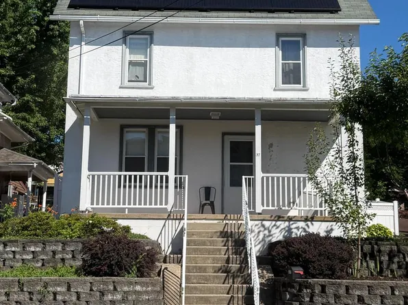 37 Green St, Souderton, PA 18964