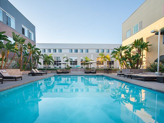 5th image of 435 W Center Street Promenade Unit 209