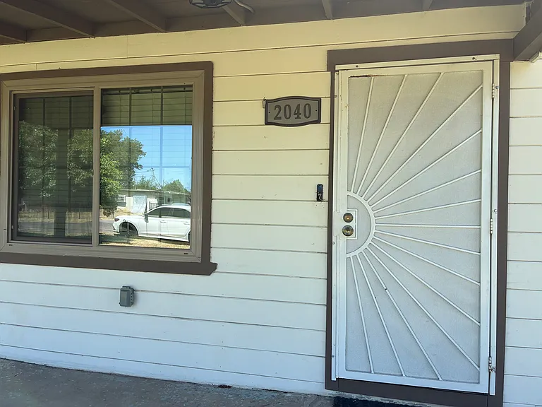 2040 Edwards Ave — Photo 8