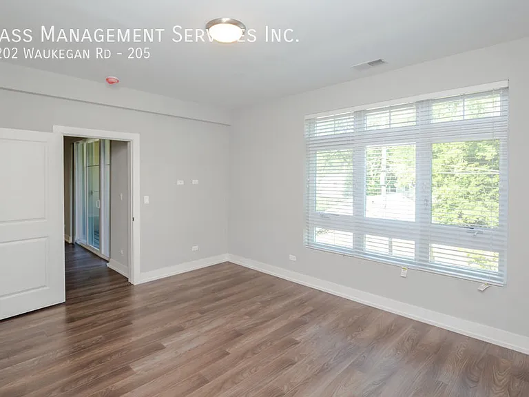 1202 Waukegan Rd, Glenview, IL — Photo 147