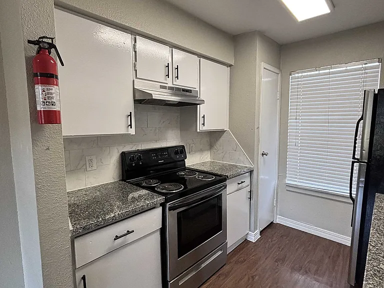 Tidwell Park Apartments — Photo 96