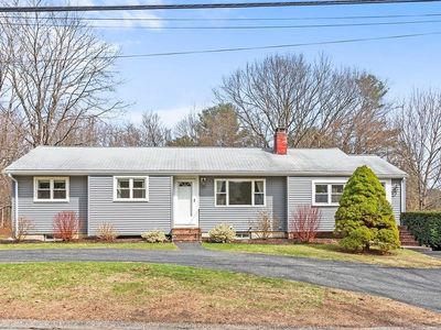 118 S High St, Foxboro, MA, 02035