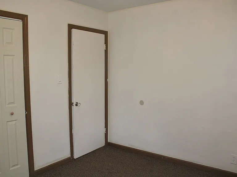 3922 Herrick St — Photo 20