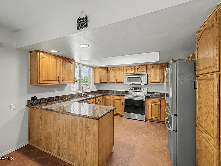 3910 E Shangri La Rd — Photo 12