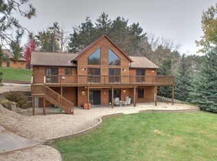 19121 Island View Dr, Mora, MN 55051